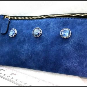 Clutch purse wristlet with 3 Handmade 20mm snaps